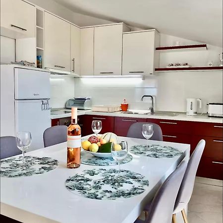 Apartmani Attila Trogir Exterior photo