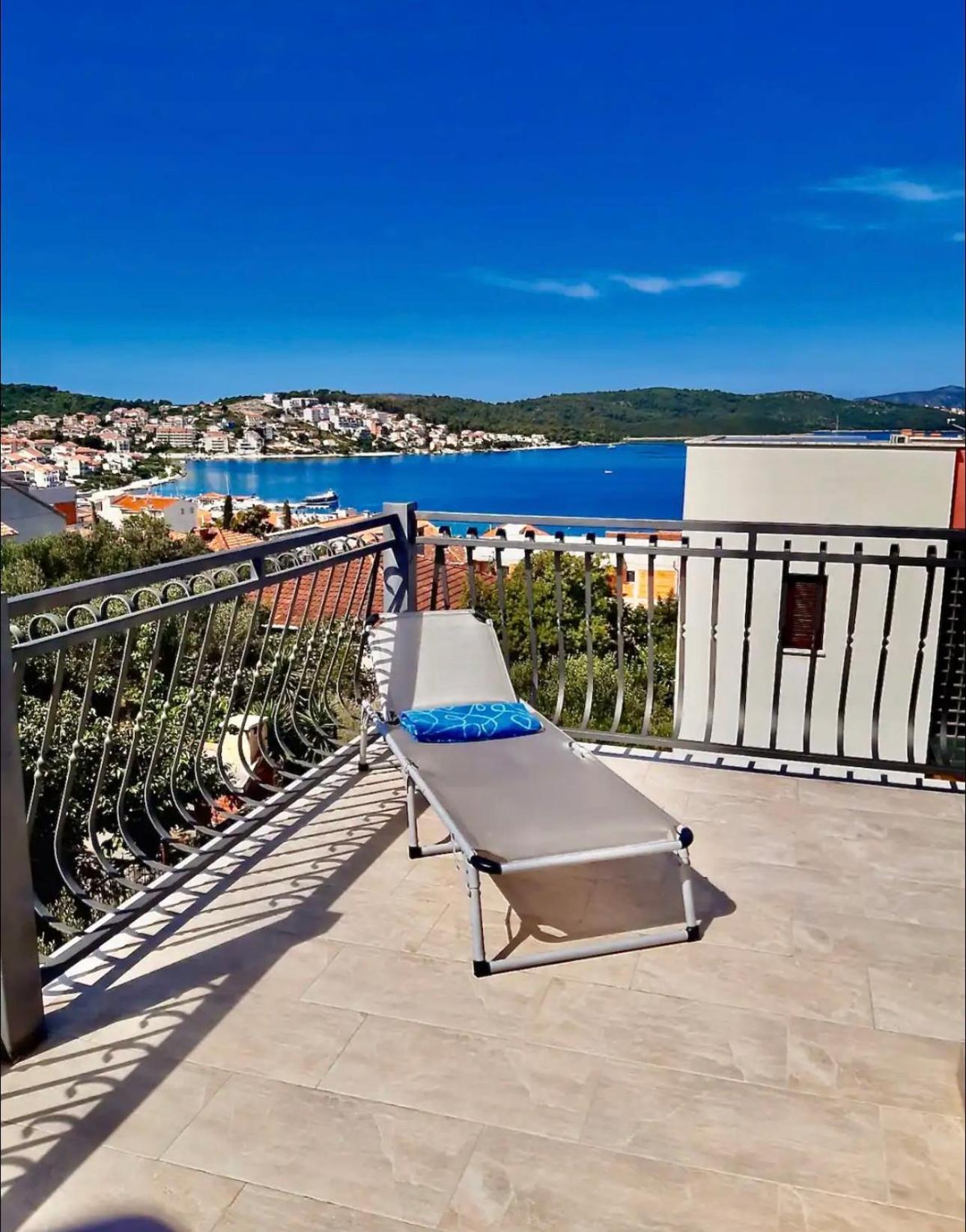 Apartmani Attila Trogir Exterior photo